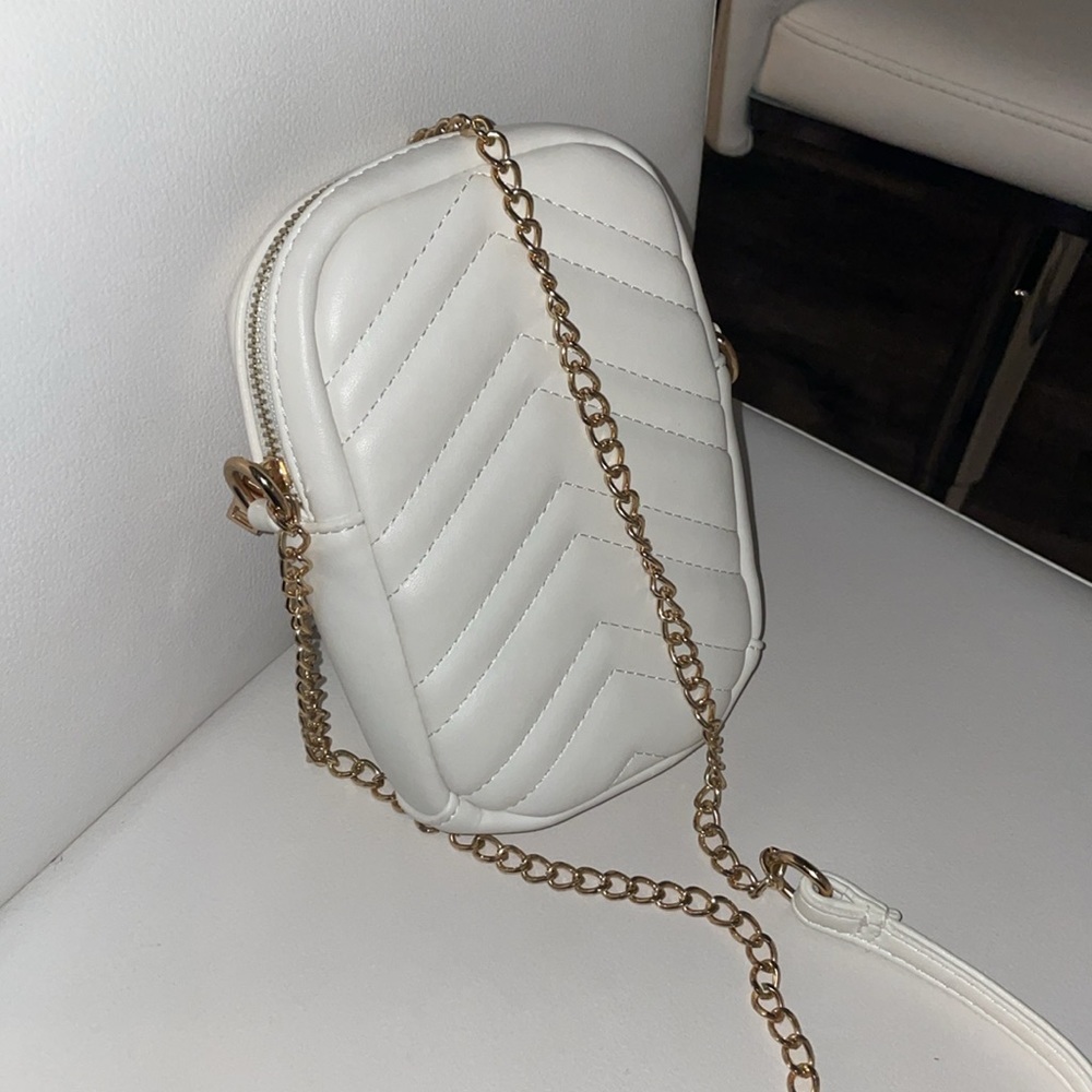 Purse - Picture 3 of 5